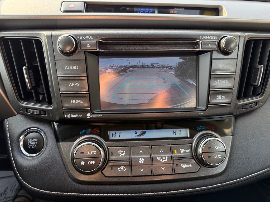 2015 Toyota Rav4 Image 13