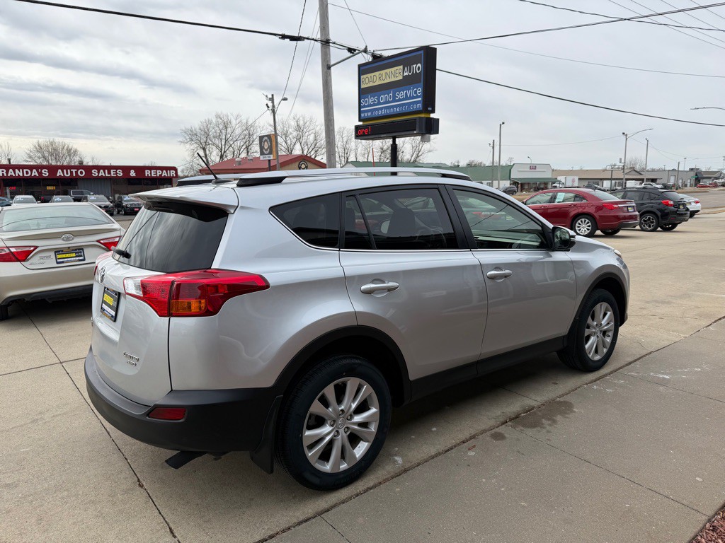 2015 Toyota Rav4 Image 7