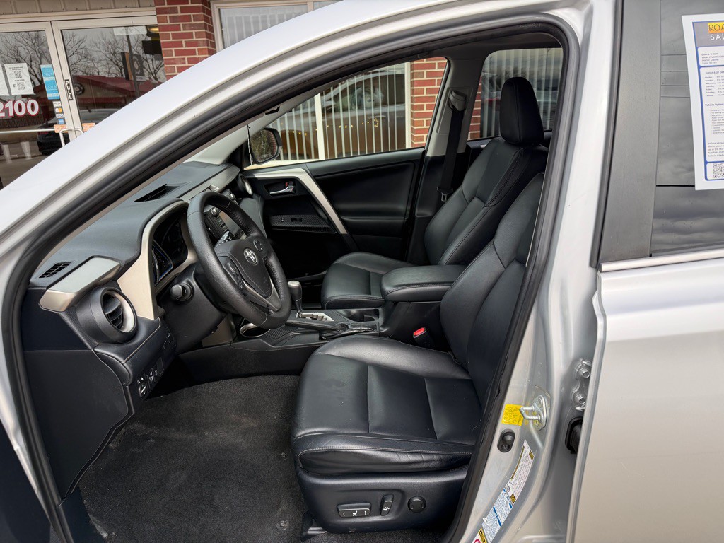 2015 Toyota Rav4 Image 9