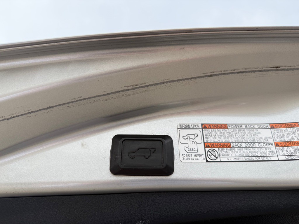 2015 Toyota Rav4 Image 21