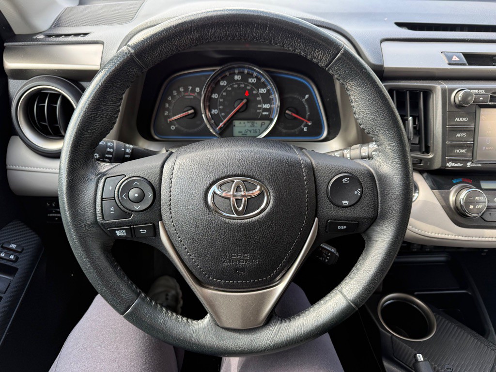 2015 Toyota Rav4 Image 10