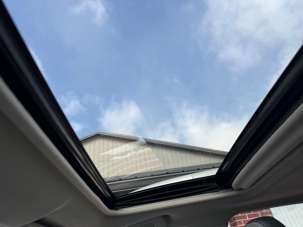 2015 Toyota Rav4 Image 18