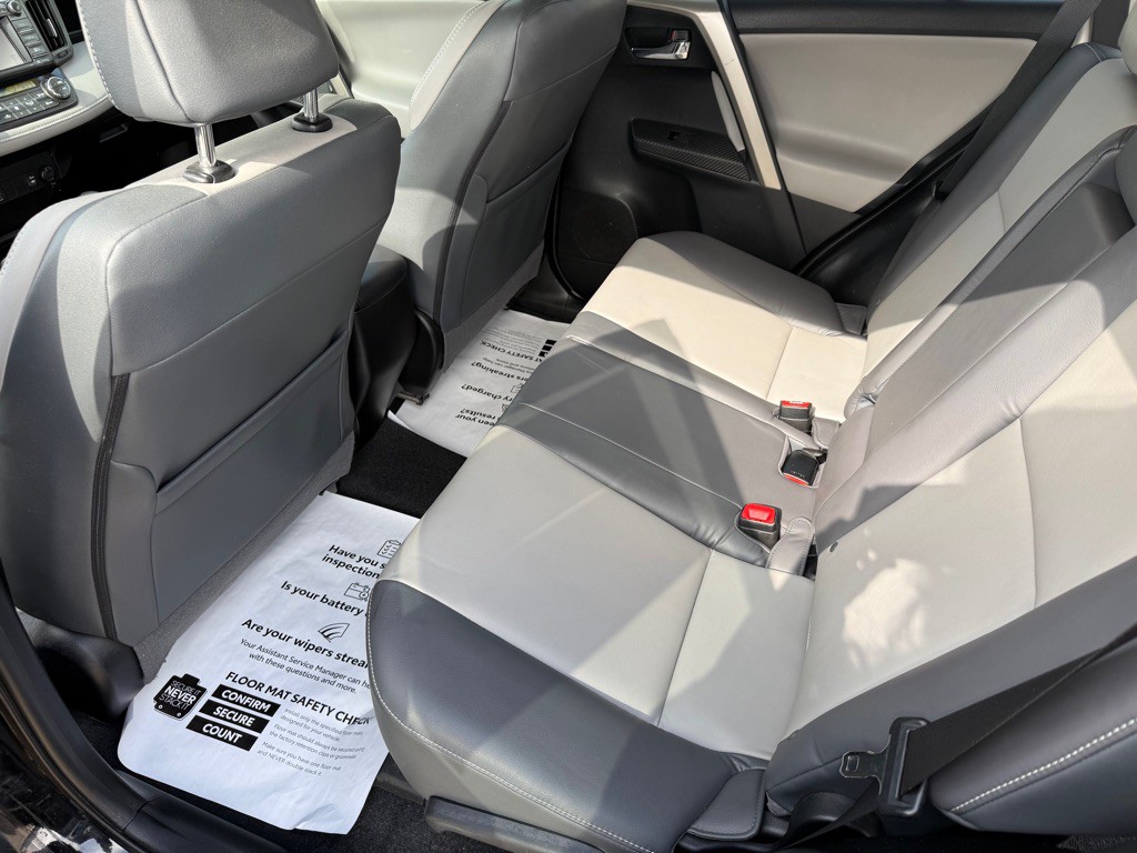 2015 Toyota Rav4 Image 19