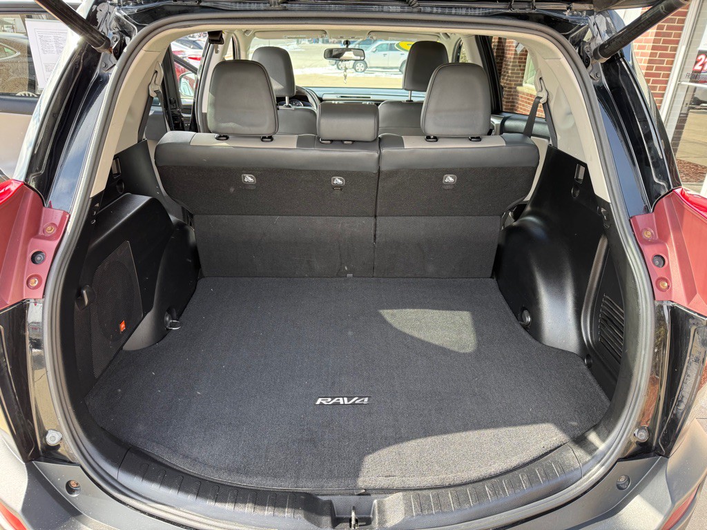 2015 Toyota Rav4 Image 21