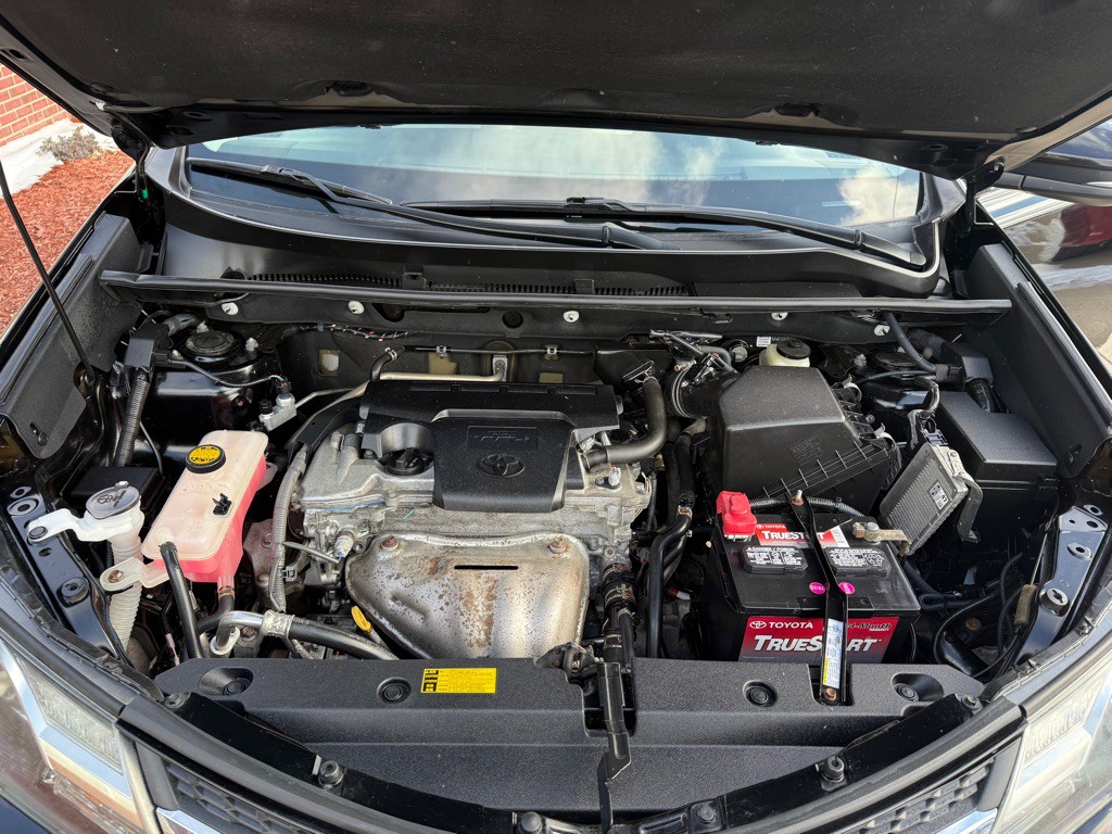 2015 Toyota Rav4 Image 25