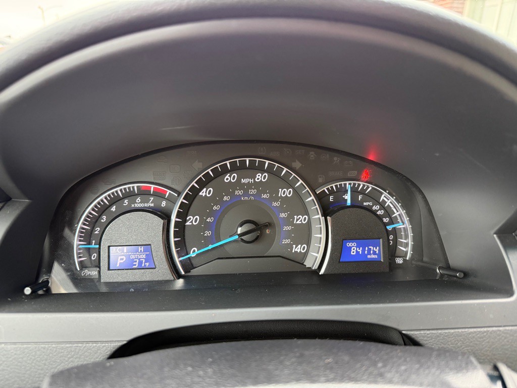 2014 Toyota Camry Image 11