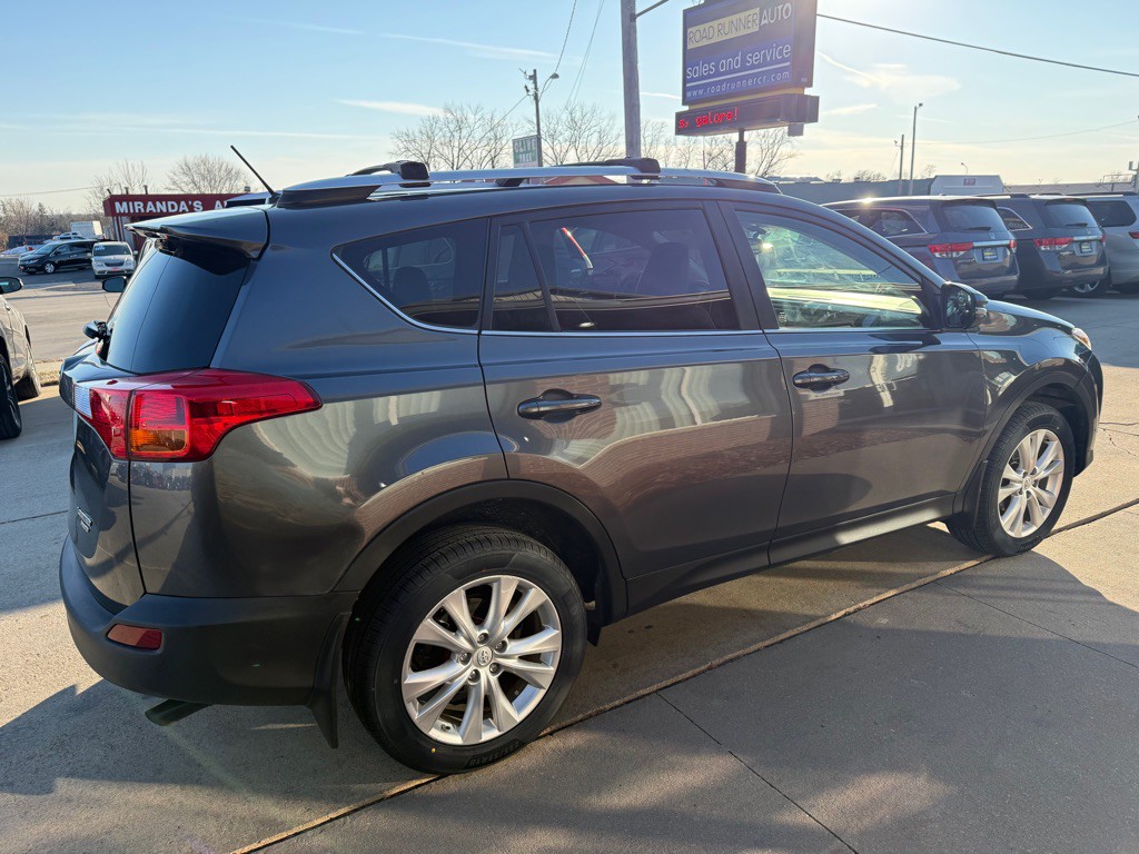2015 Toyota Rav4 Image 7