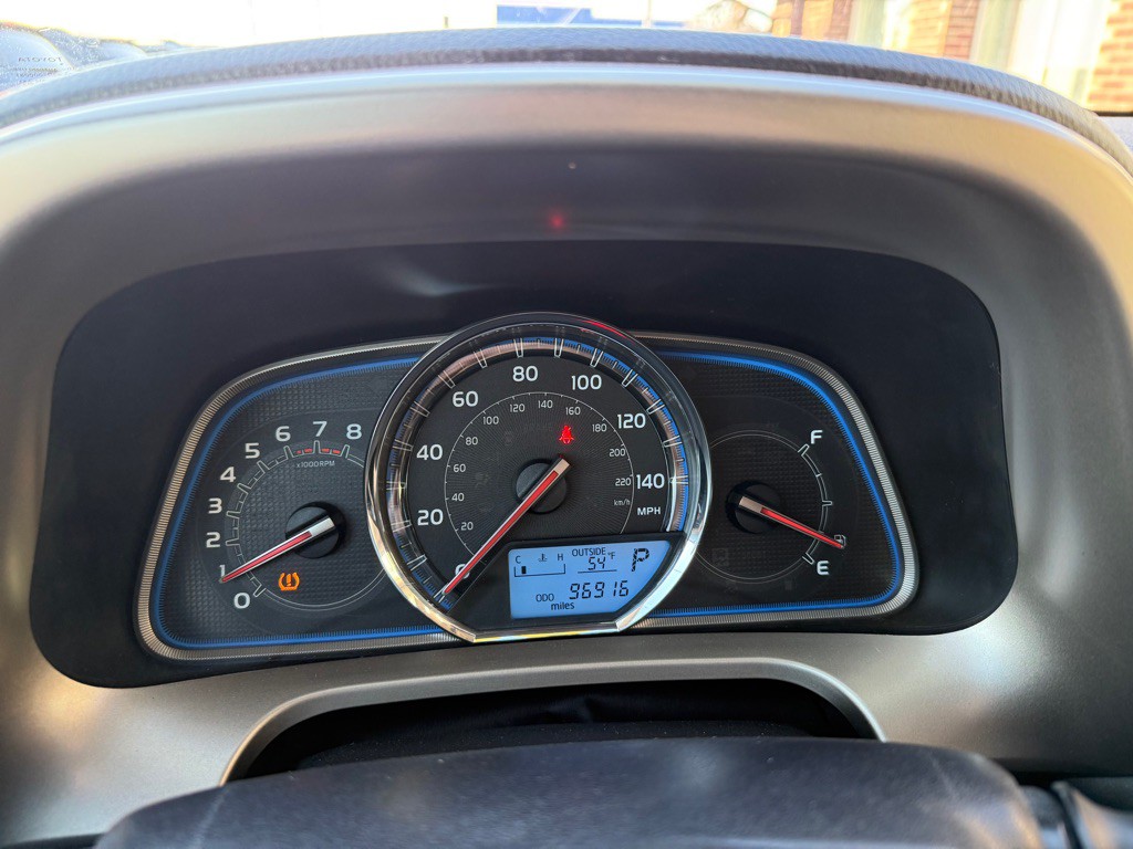 2015 Toyota Rav4 Image 11