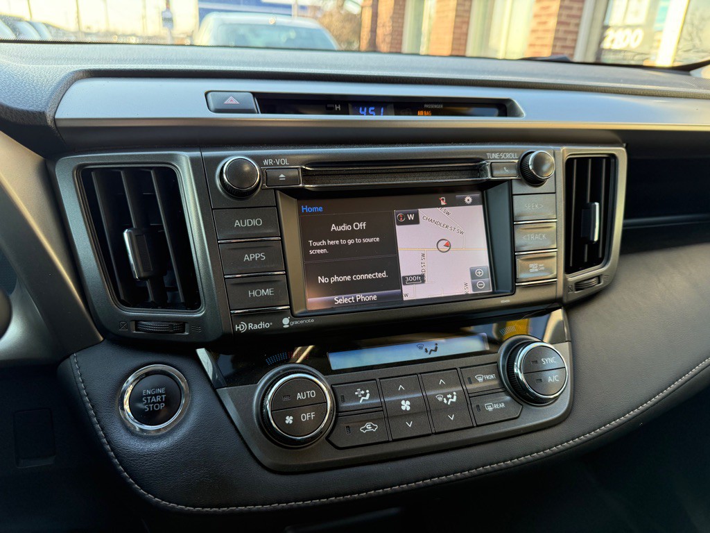 2015 Toyota Rav4 Image 12