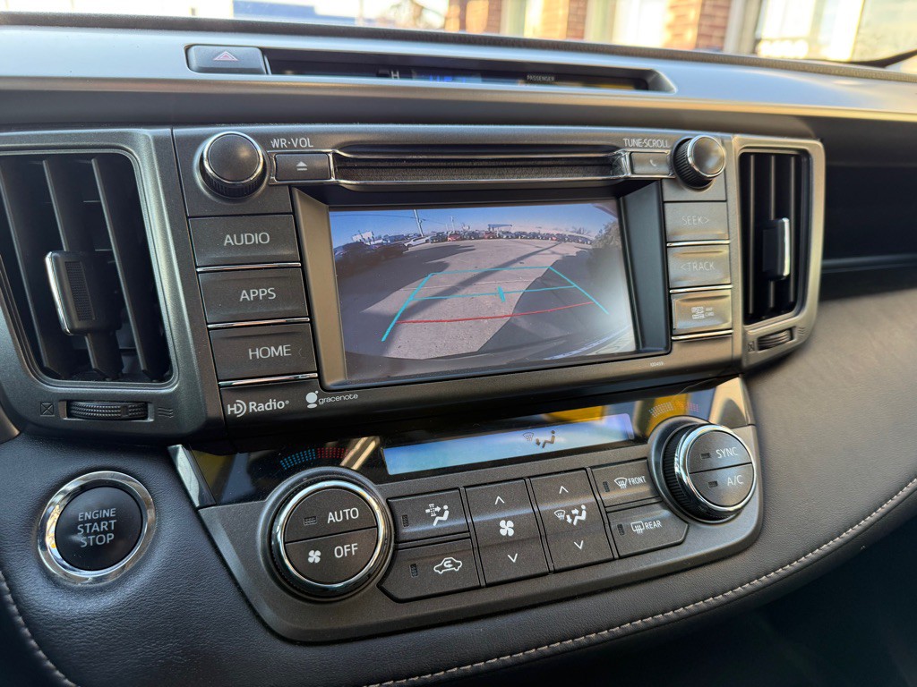 2015 Toyota Rav4 Image 13