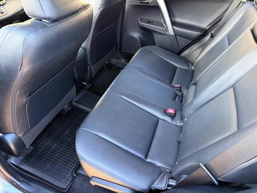 2015 Toyota Rav4 Image 20