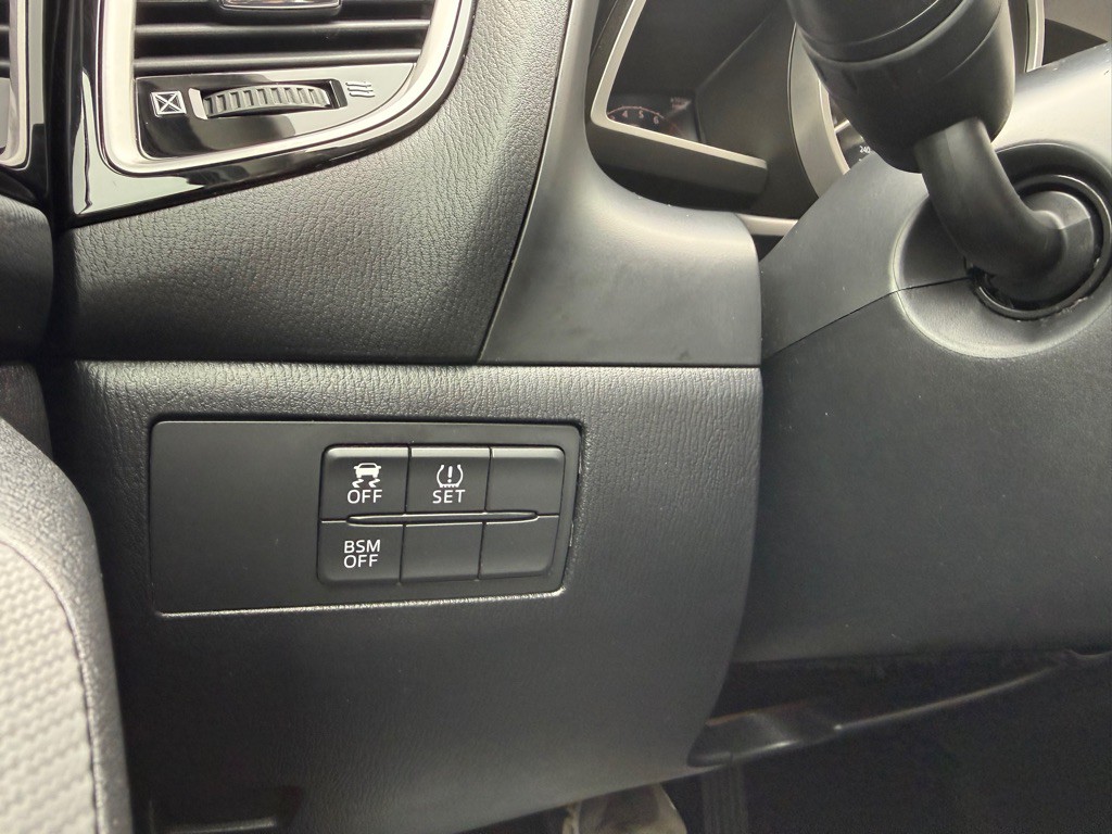 2015 Mazda Mazda3 Image 18