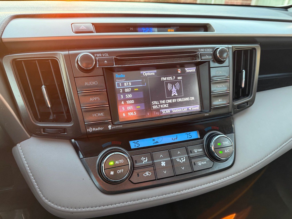 2014 Toyota Rav4 Image 12