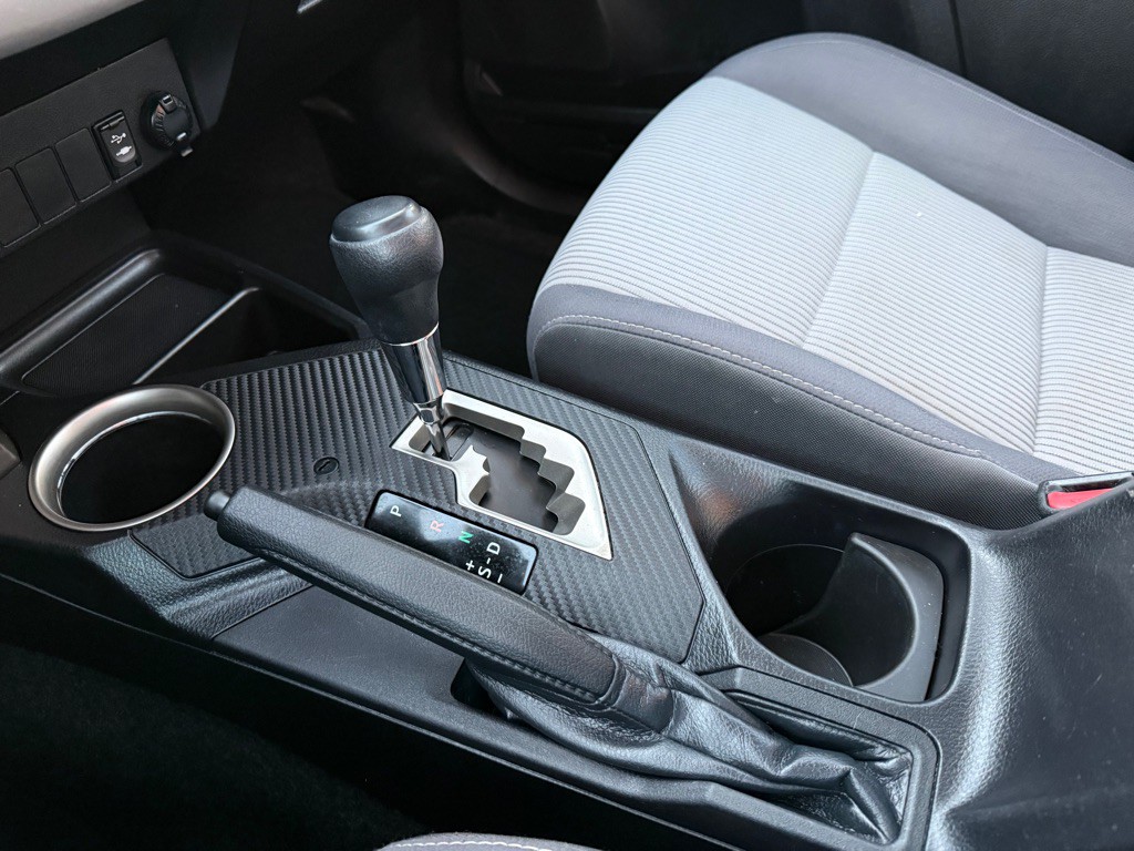 2014 Toyota Rav4 Image 15