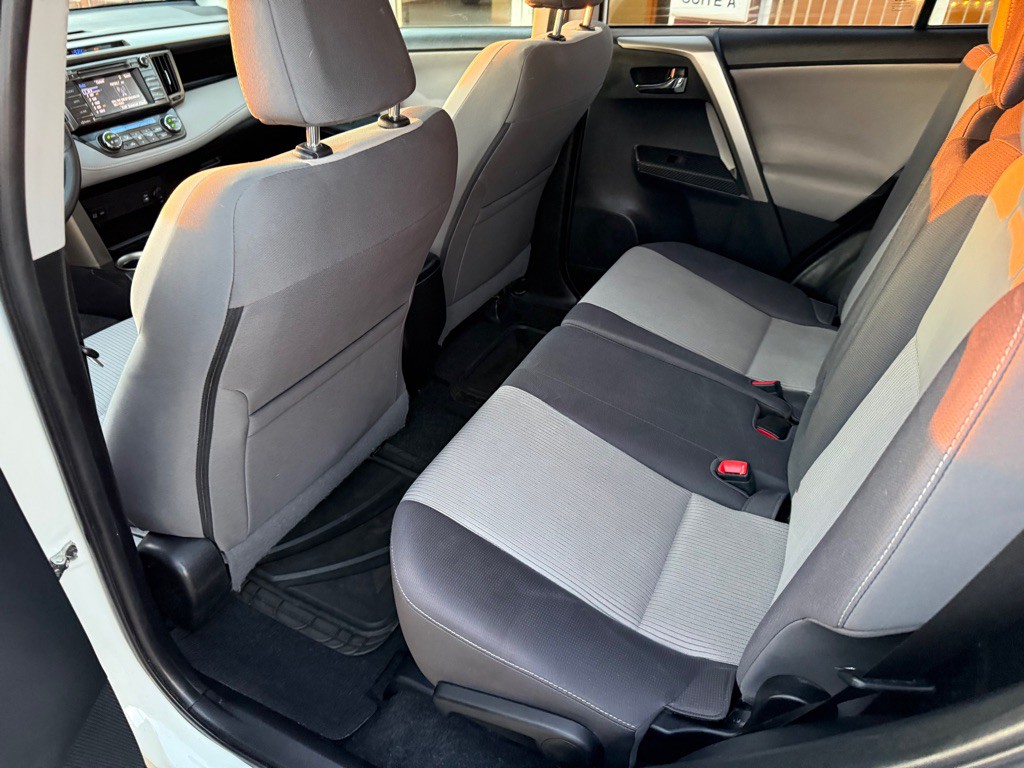 2014 Toyota Rav4 Image 19