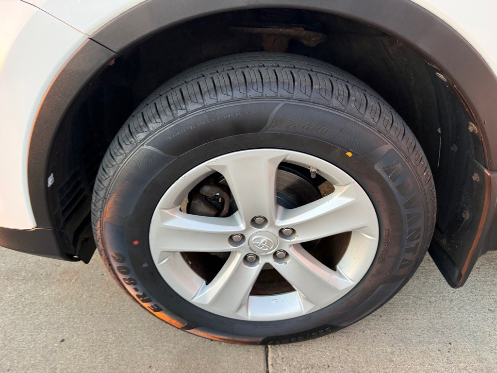 2014 Toyota Rav4 Image 22