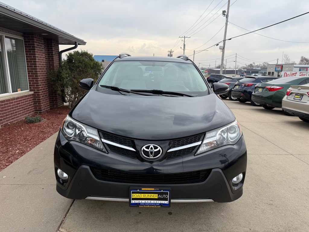 2015 Toyota Rav4 Image 2