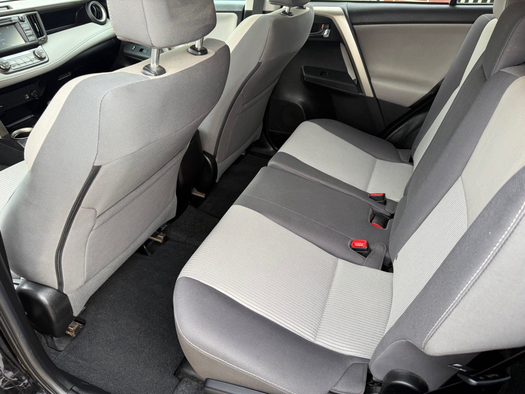 2015 Toyota Rav4 Image 19