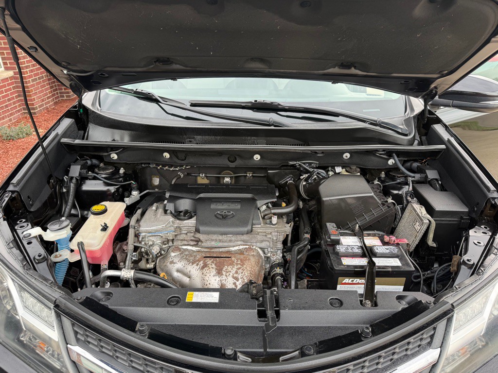 2015 Toyota Rav4 Image 24