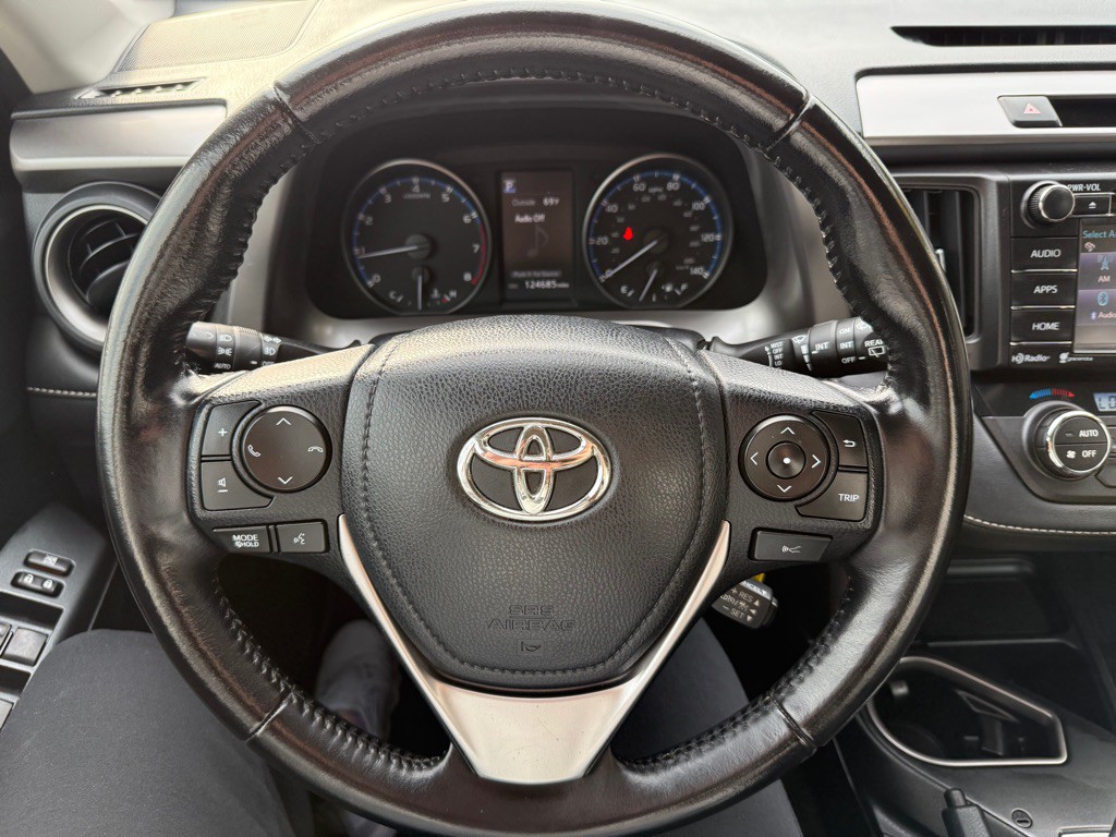 2017 Toyota Rav4 Image 10