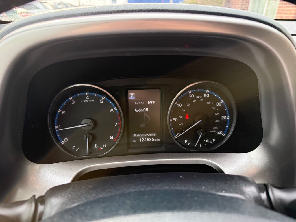 2017 Toyota Rav4 Image 11