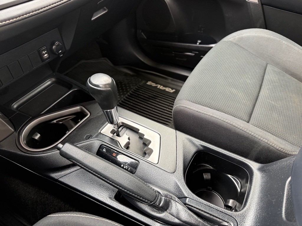 2017 Toyota Rav4 Image 15