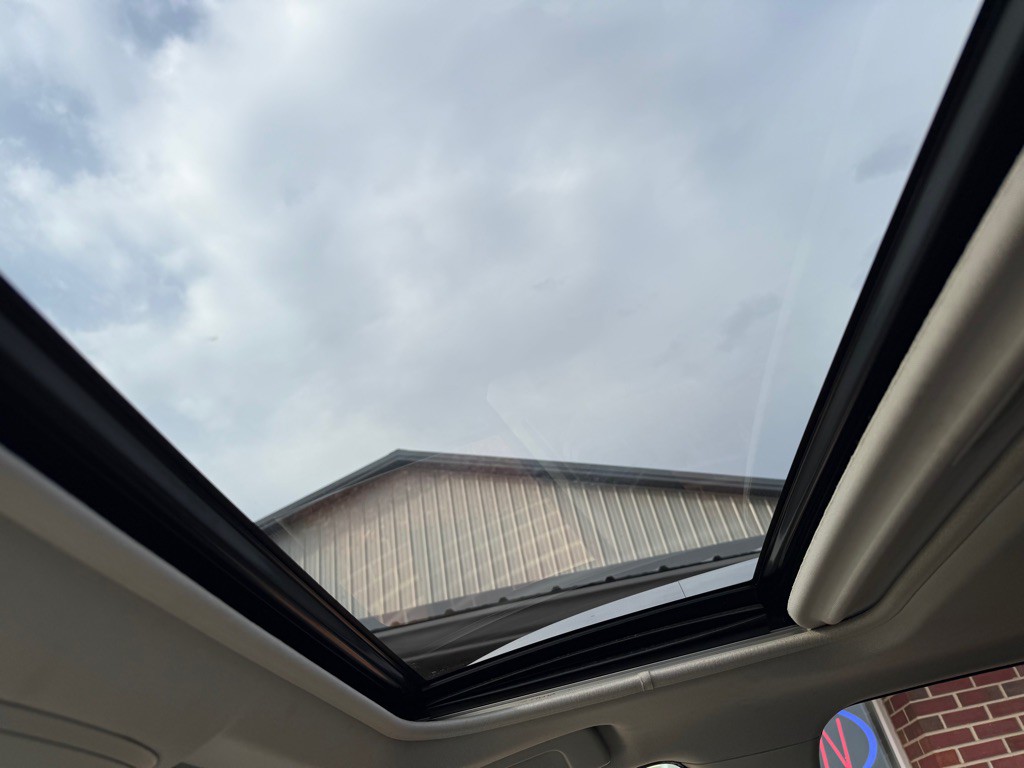 2017 Toyota Rav4 Image 17