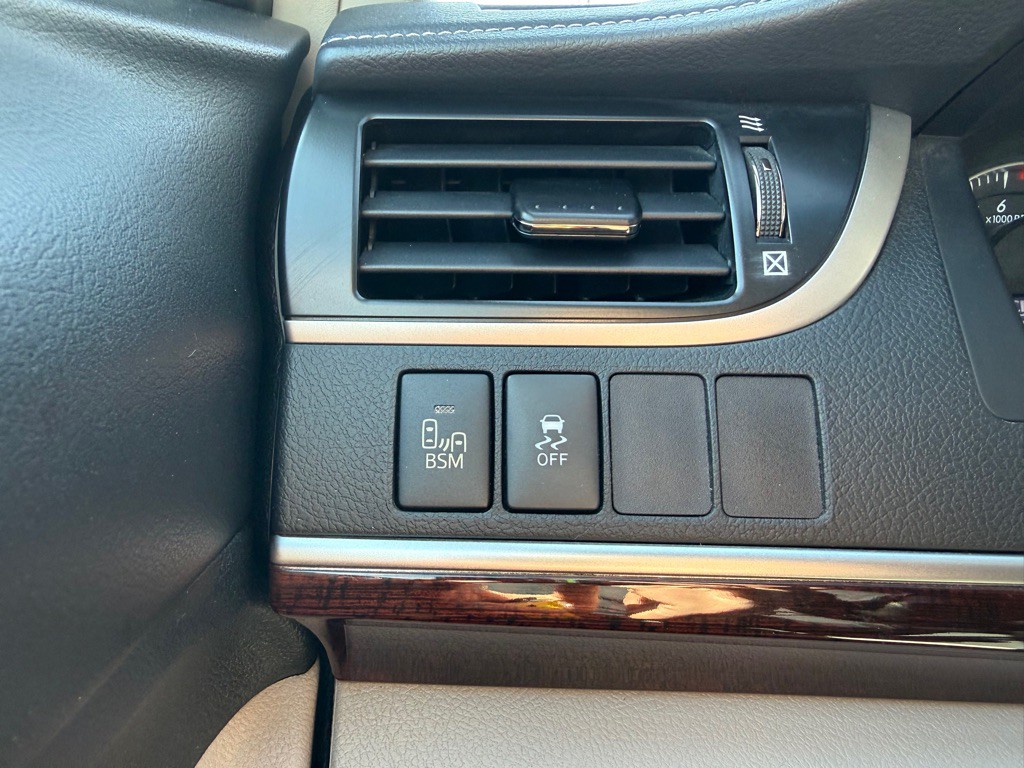 2014 Toyota Camry Image 17