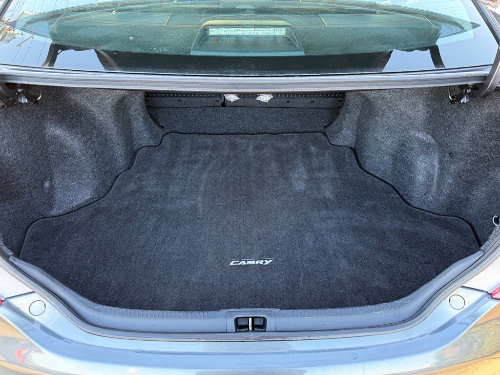 2013 Toyota Camry Image 19