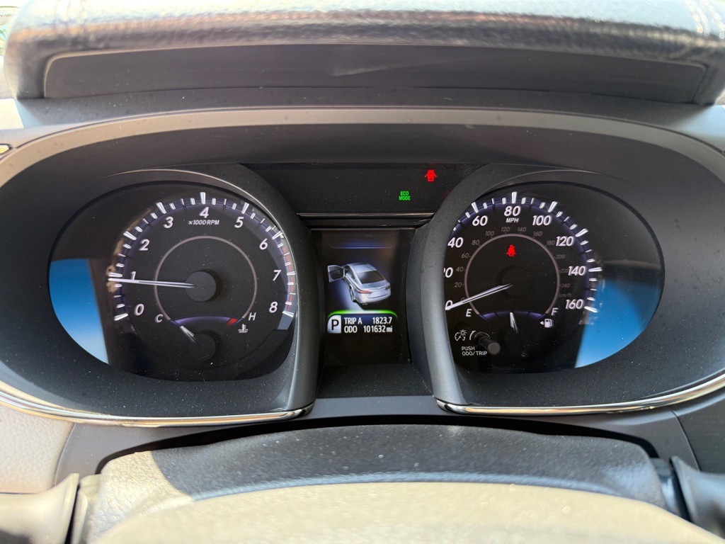 2015 Toyota Avalon Image 11