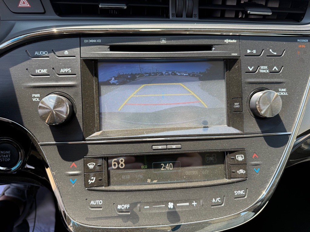 2015 Toyota Avalon Image 13