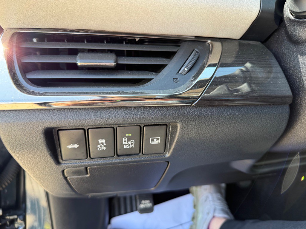 2015 Toyota Avalon Image 18