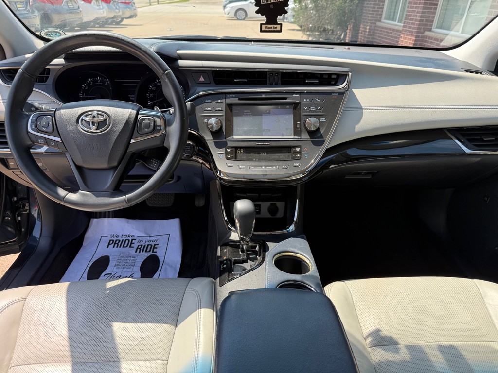 2015 Toyota Avalon Image 21