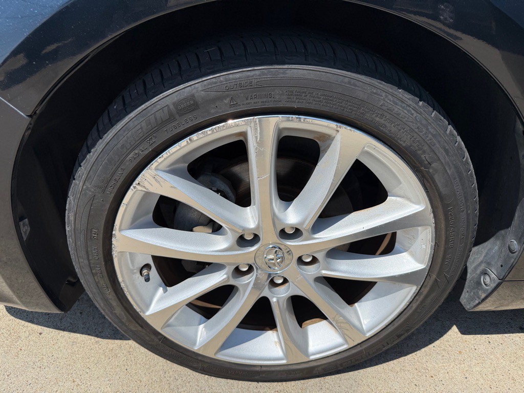 2015 Toyota Avalon Image 23