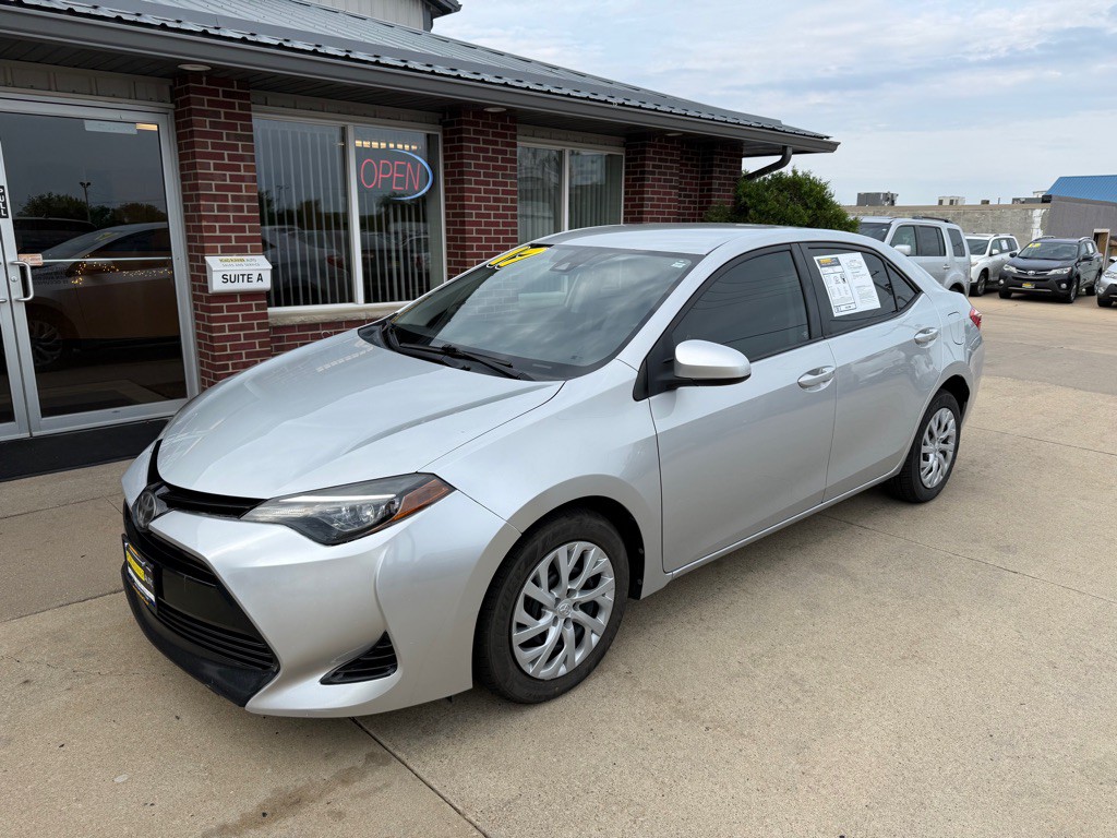 2017 Toyota Corolla Image 3