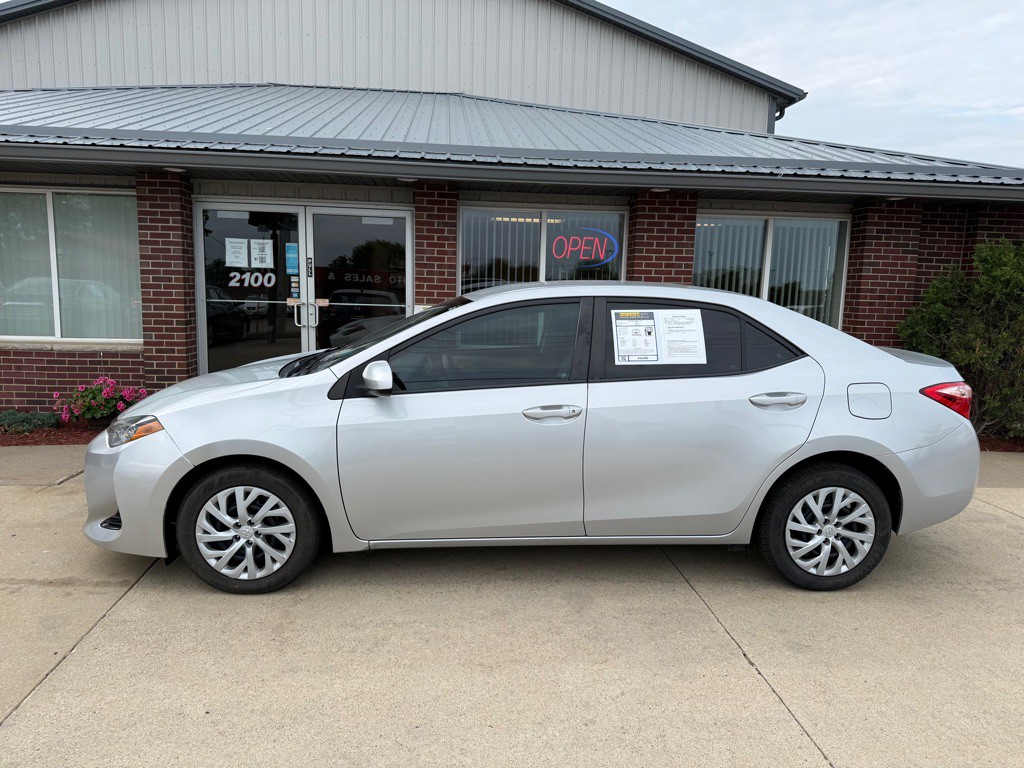 2017 Toyota Corolla Image 4