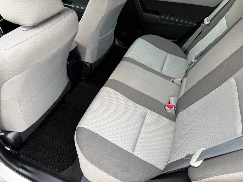 2017 Toyota Corolla Image 18