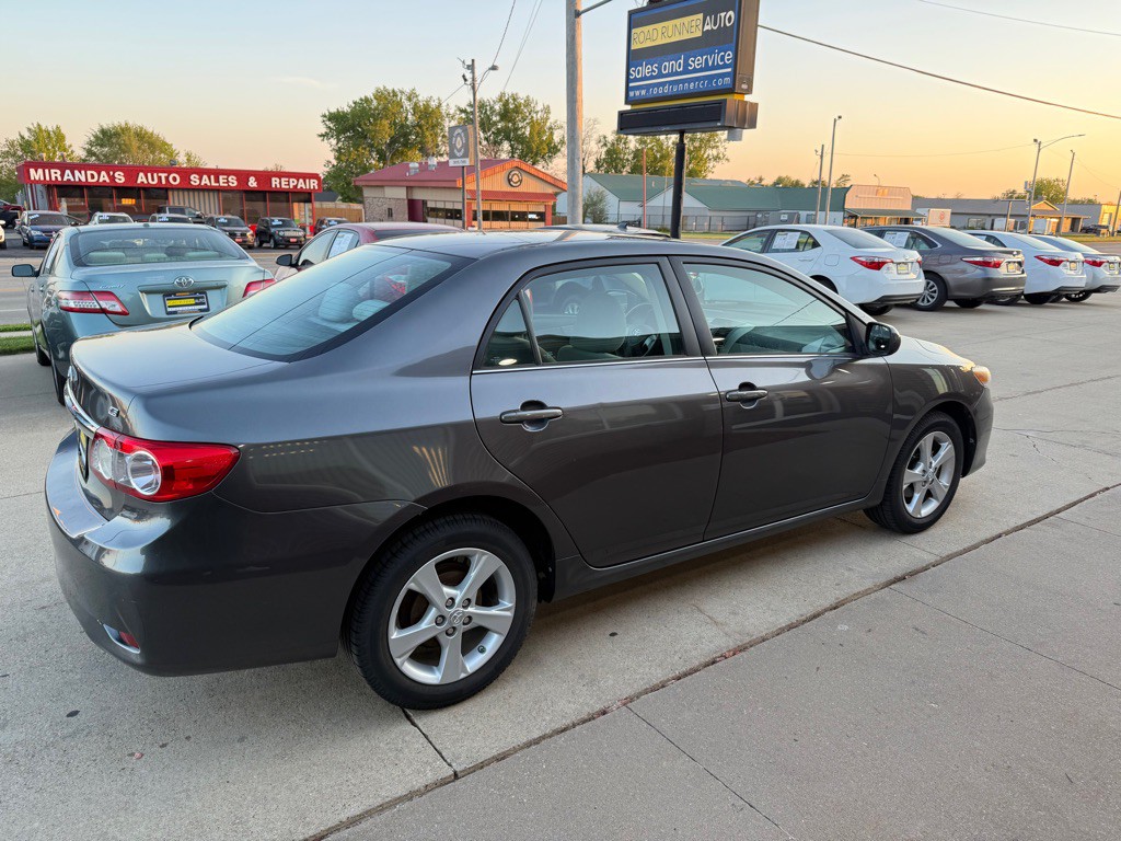 2013 Toyota Corolla Image 7