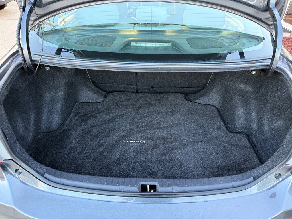 2013 Toyota Corolla Image 19