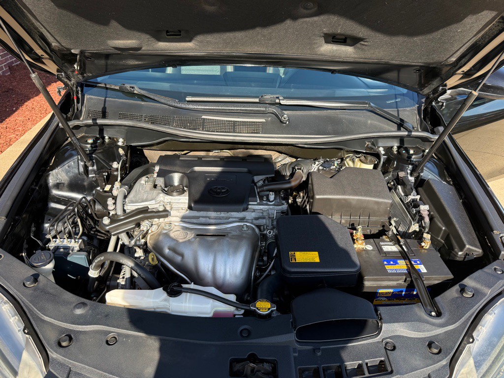 2015 Toyota Camry Image 22