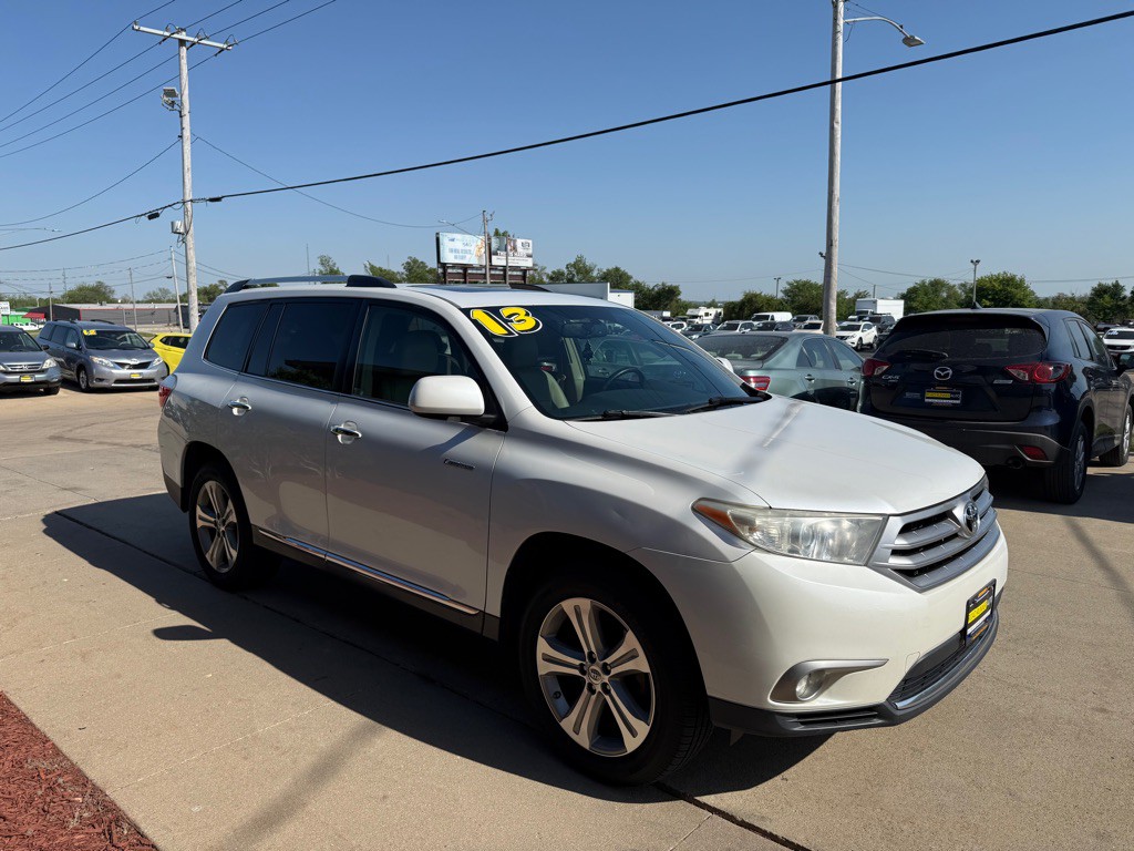 2013 Toyota Highlander Image 1