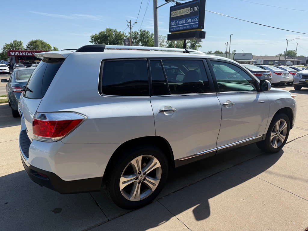2013 Toyota Highlander Image 7