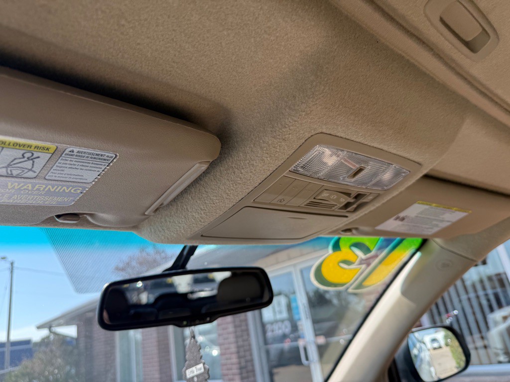 2013 Toyota Highlander Image 16