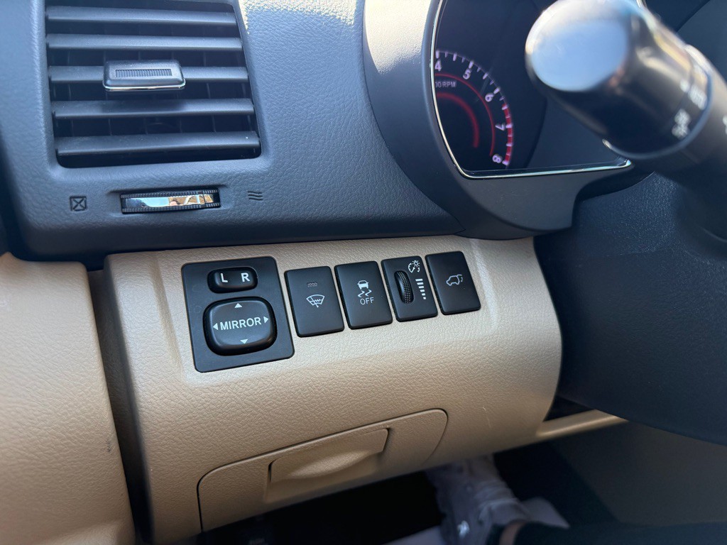 2013 Toyota Highlander Image 18