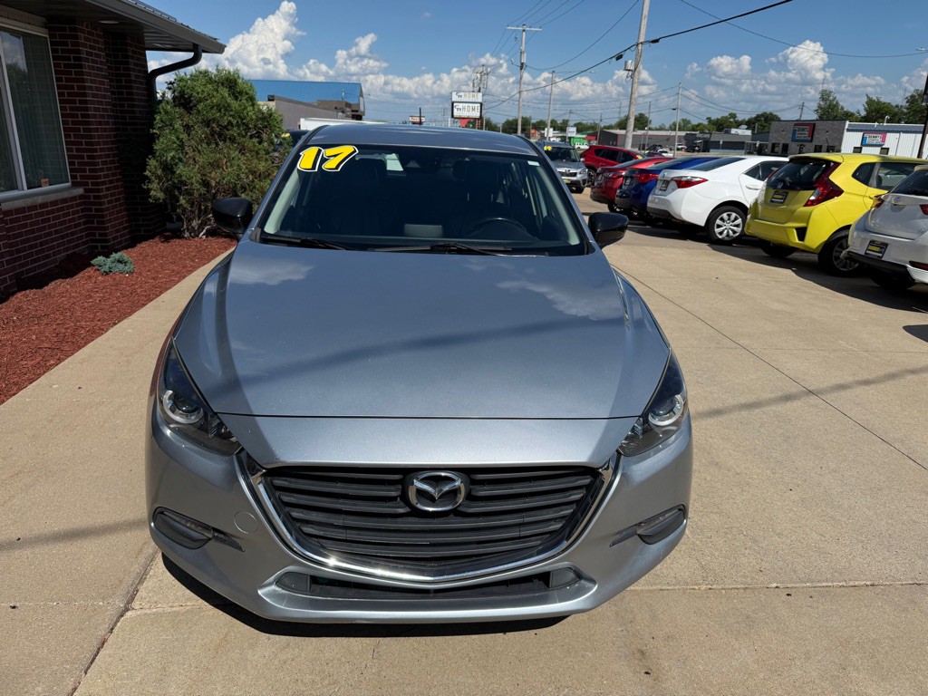 2017 Mazda Mazda3 Image 2