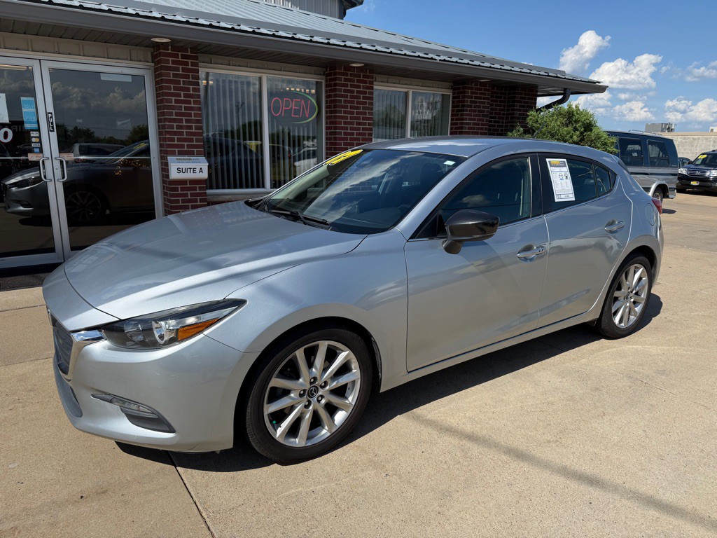 2017 Mazda Mazda3 Image 3