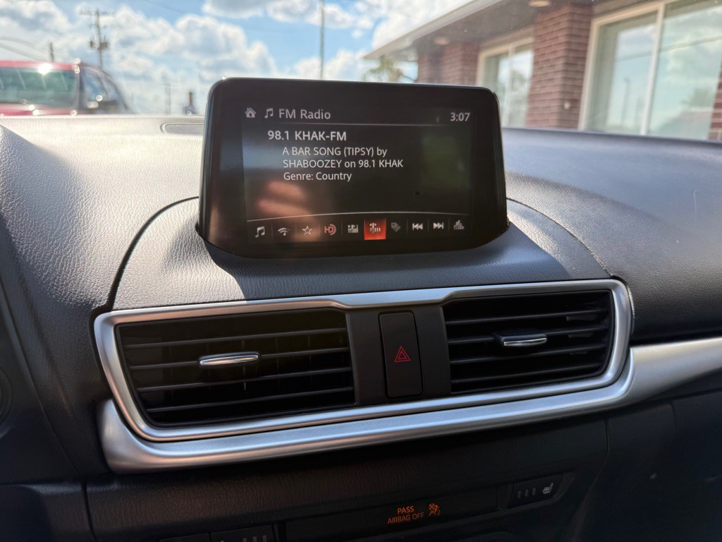 2017 Mazda Mazda3 Image 11