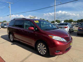 Image for 2017 Toyota Sienna LE ID: 7447595
