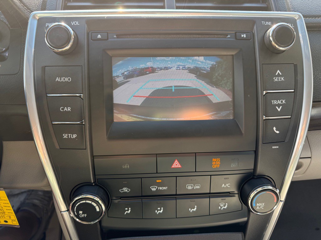 2017 Toyota Camry Image 13