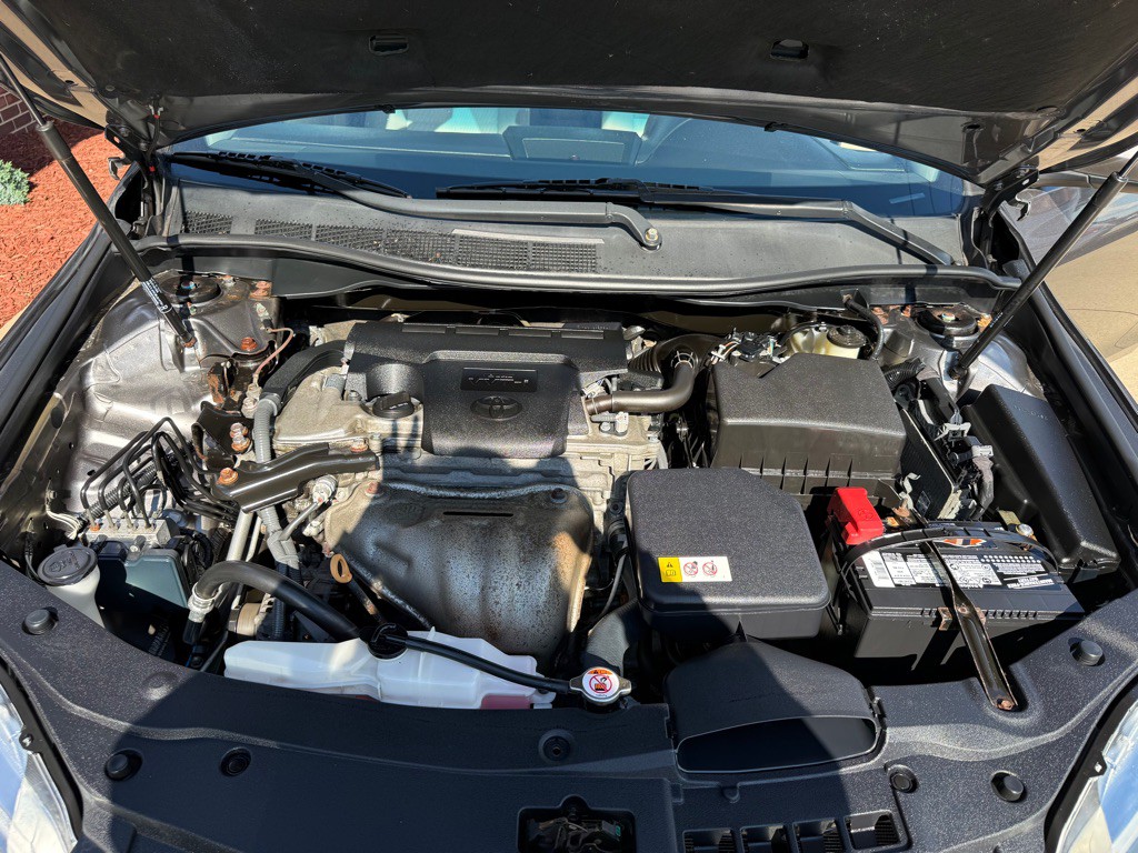 2017 Toyota Camry Image 23